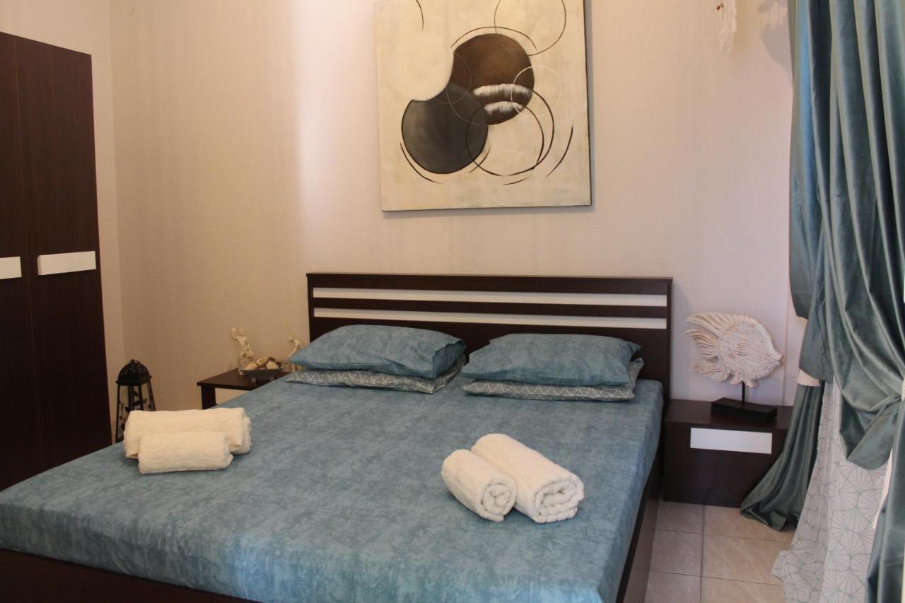 Azure Bliss Suites Nikíti Kültér fotó