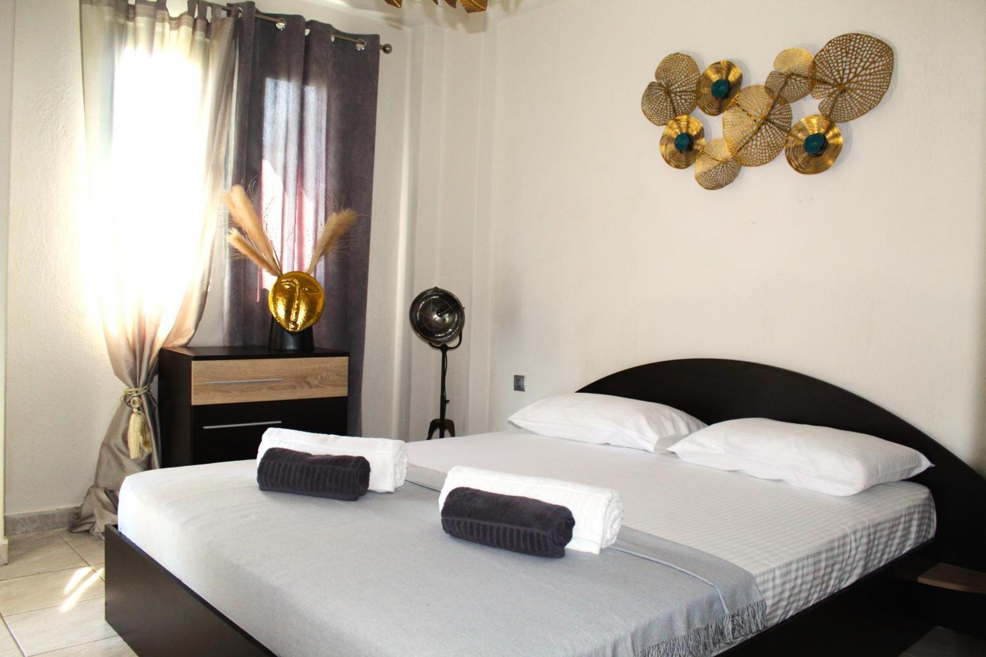 Azure Bliss Suites Nikíti Kültér fotó